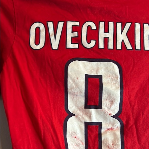 NHL Red Short Sleeve Tee with Capitals Logo - Picture 6 of 10